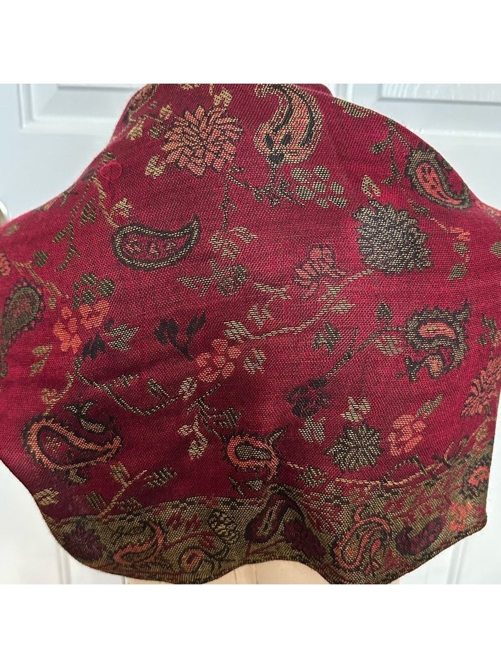 Luxurious Floral Red and Gold Wrap Scarf - Picture 4 of 4